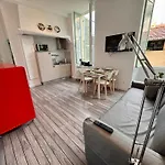 Carre D\'Or: Very Central Calm Cozy 2Br, With Wi-Fi